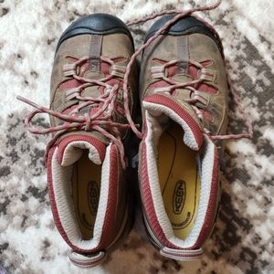 KEEN Detroit XT work boot